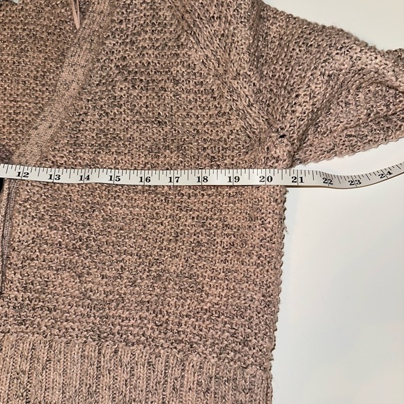 American Eagle Women’s M Cropped Cardigan Sweater Dusty Pink Knit Button Front - Picture 5 of 8